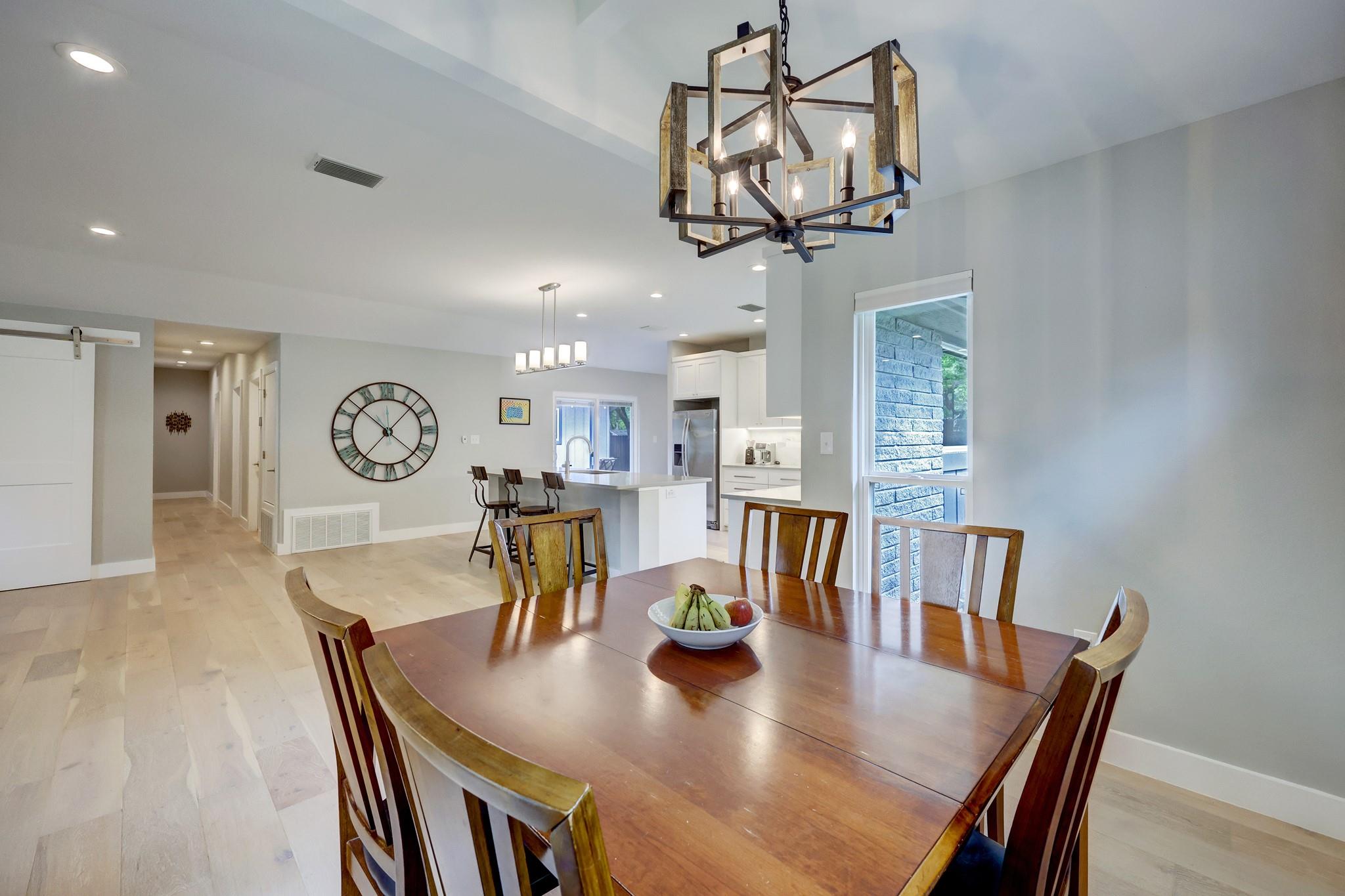 2500 Pinewood TER