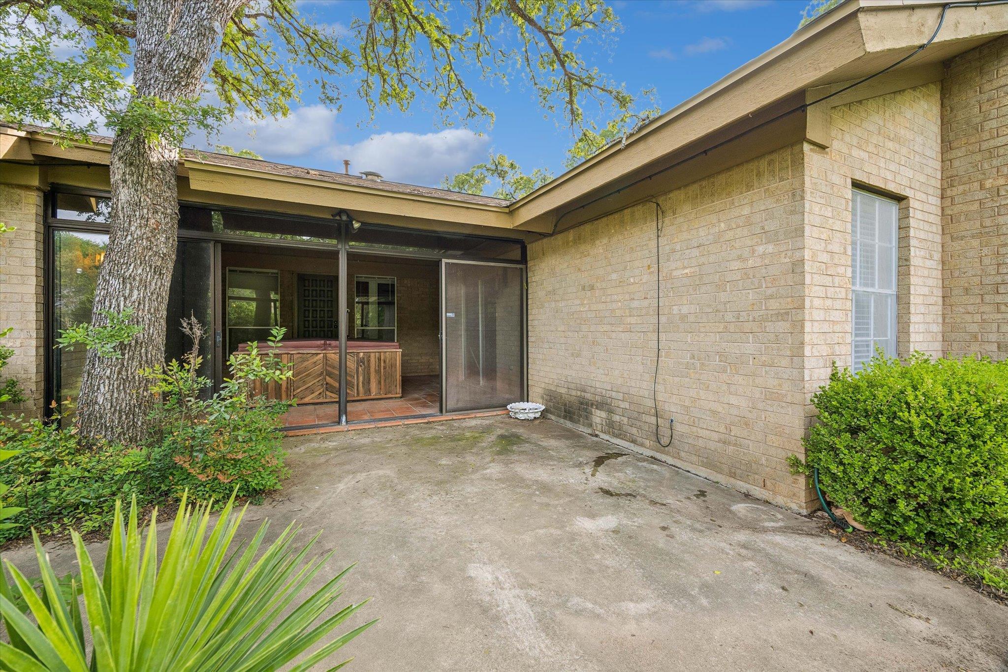 3910 McNeil DR