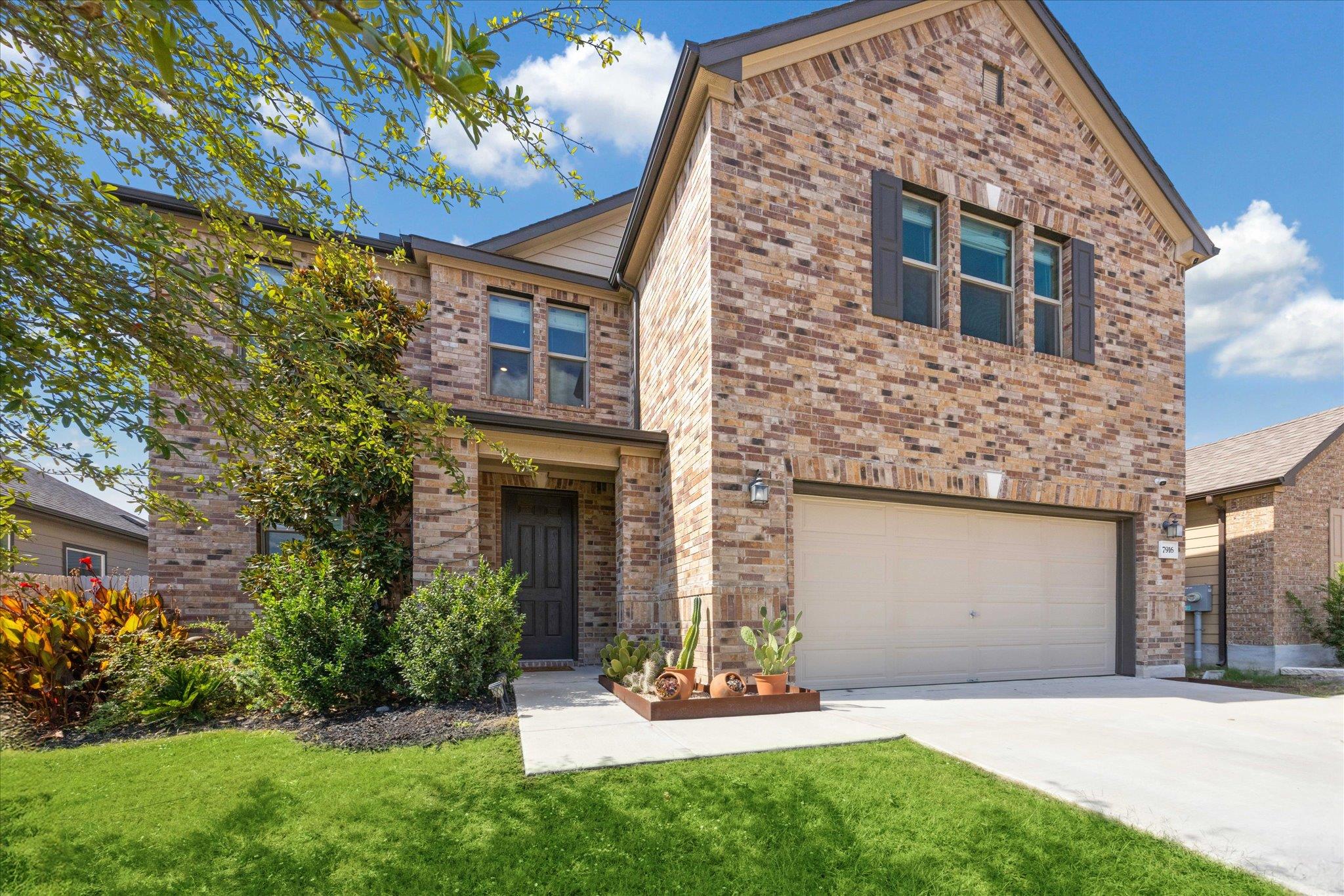 7916 Crystalbrook W, Austin