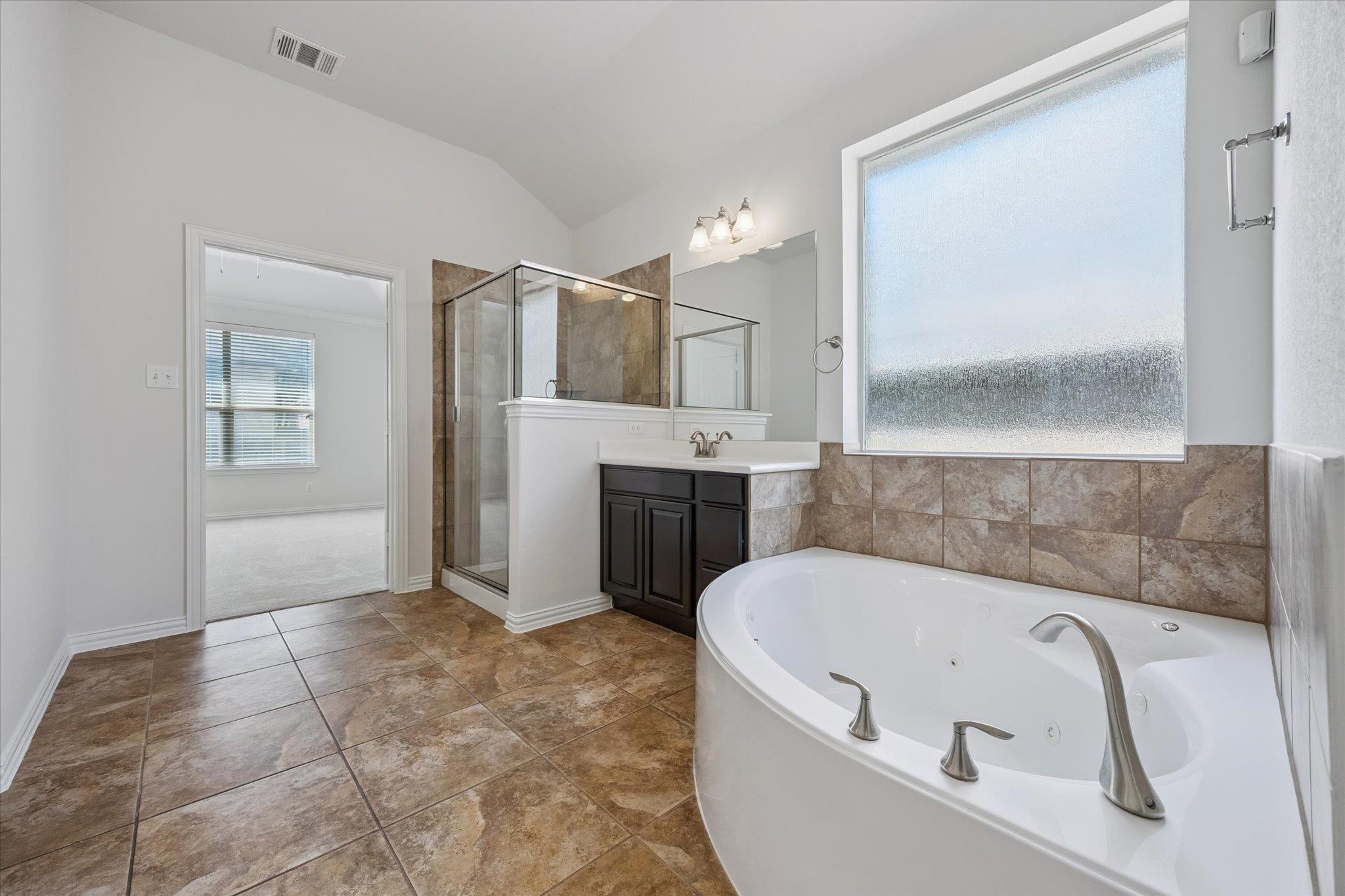 519 Cameron CV