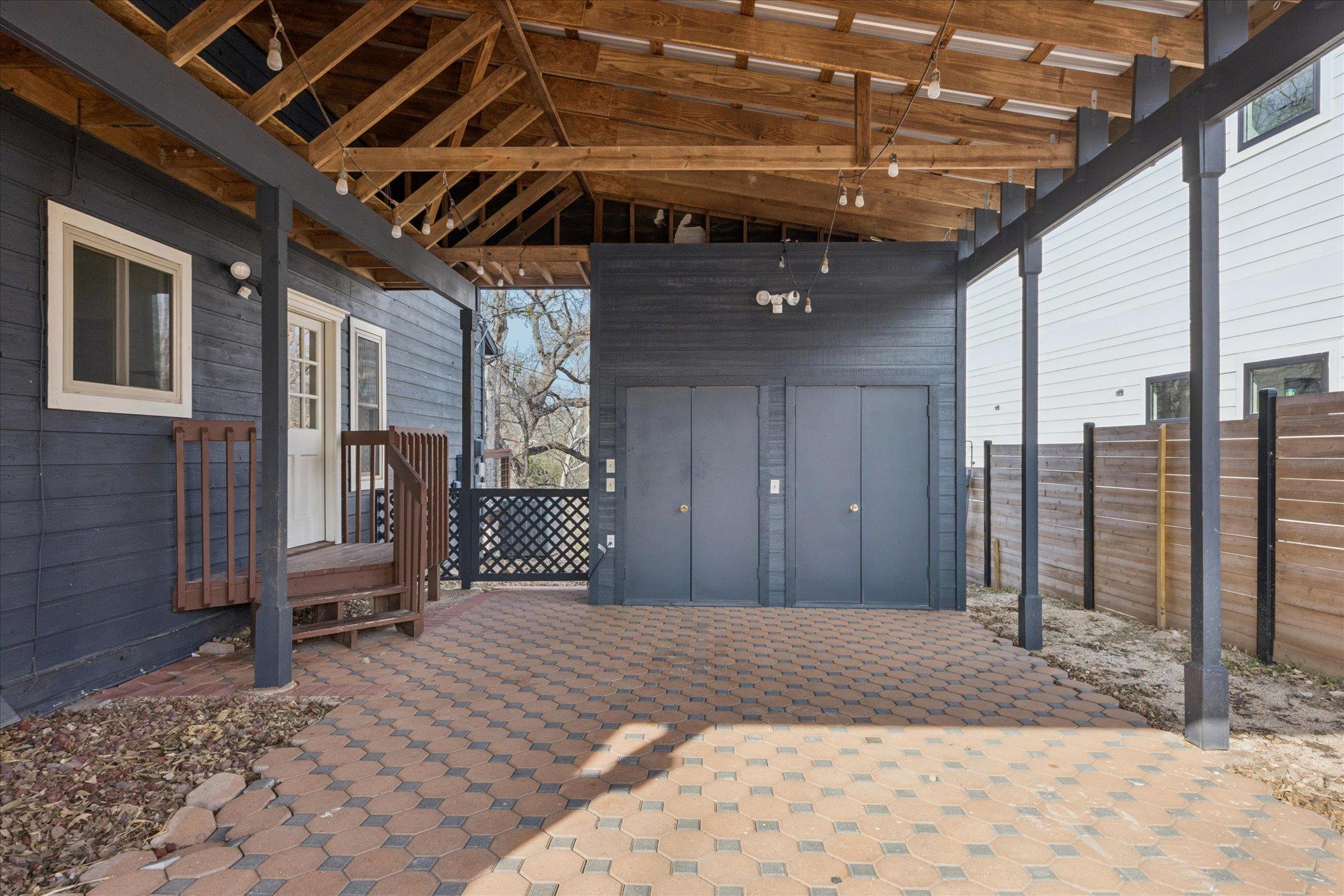 13918 Hummingbird LN