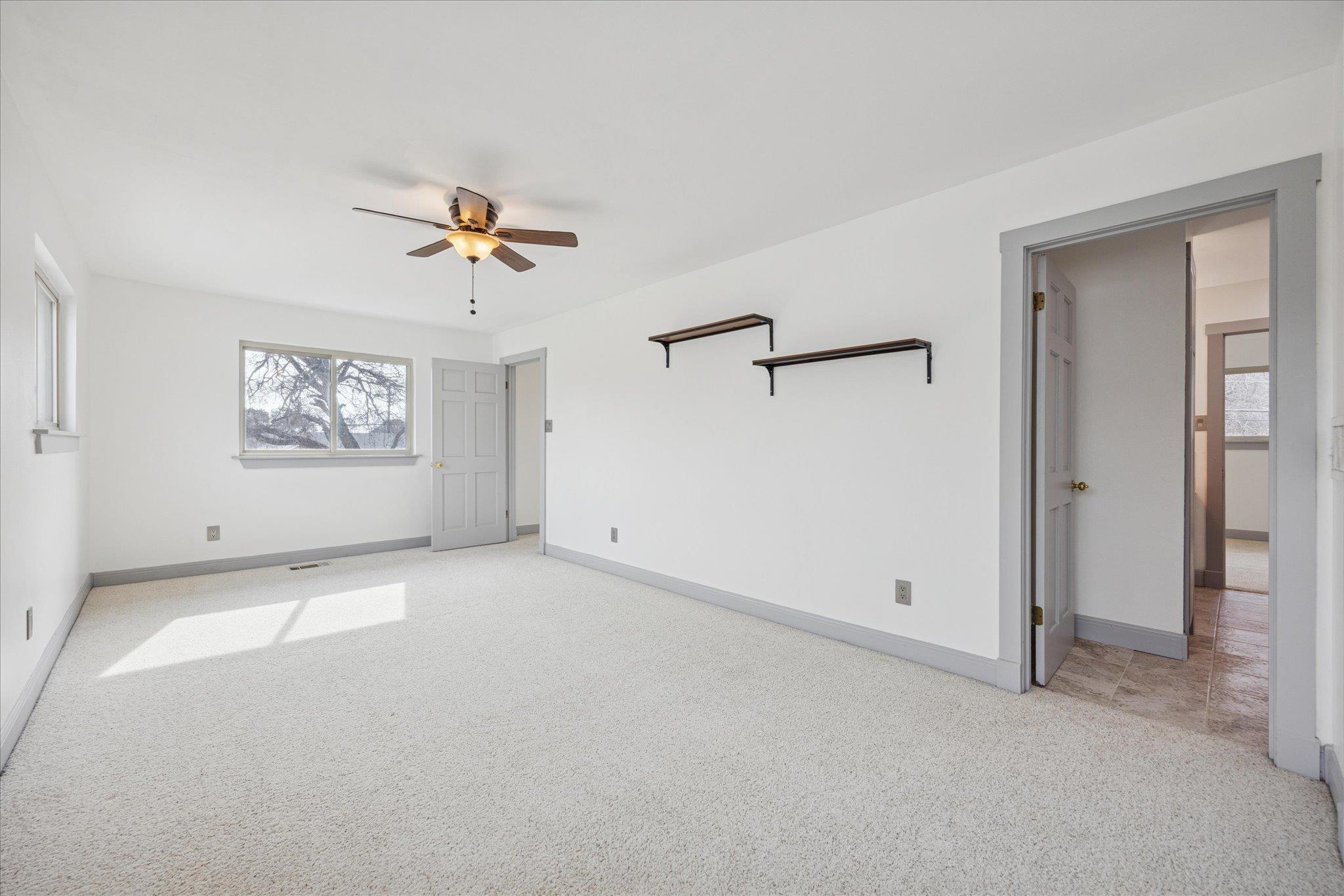 13918 Hummingbird LN