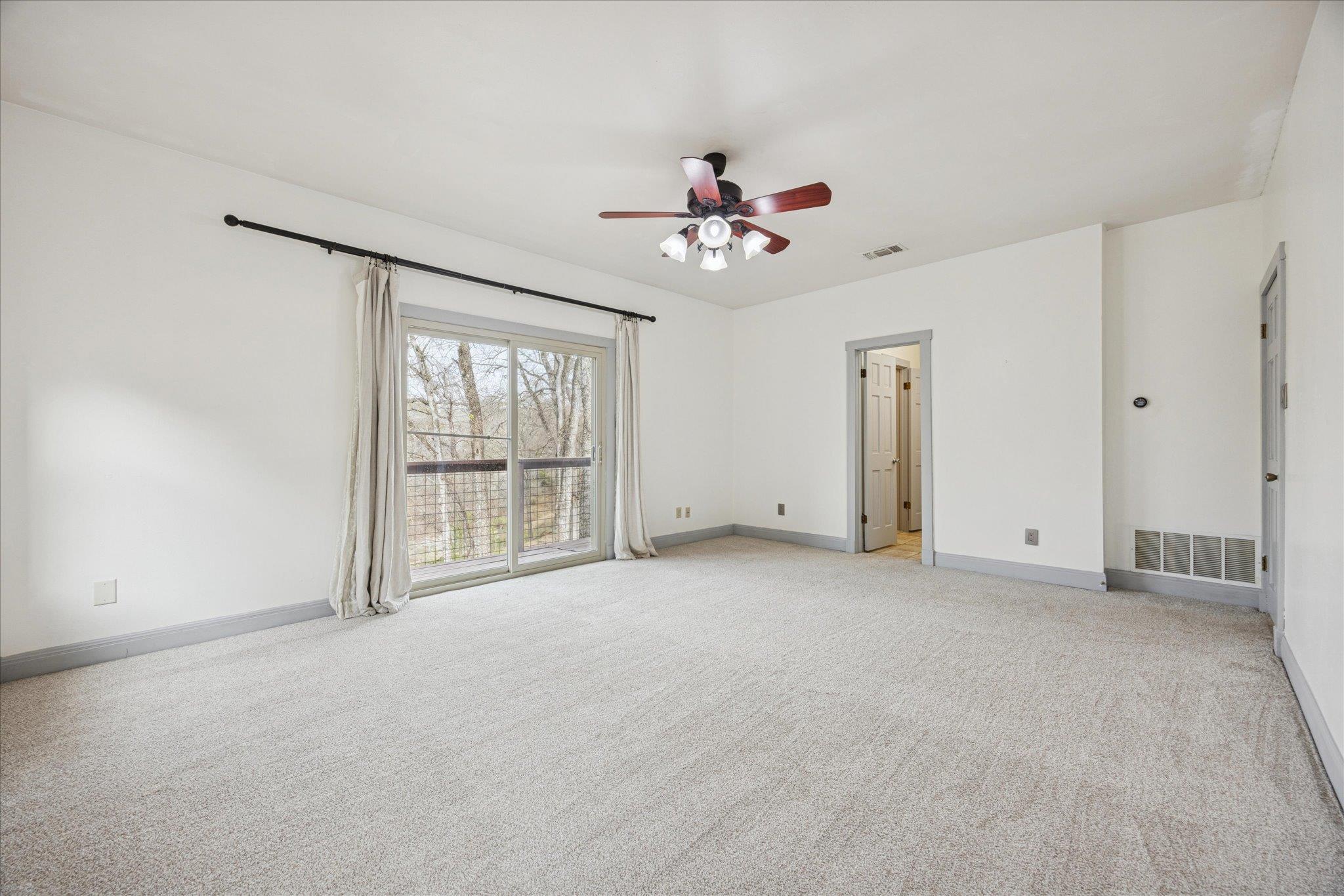 13918 Hummingbird LN