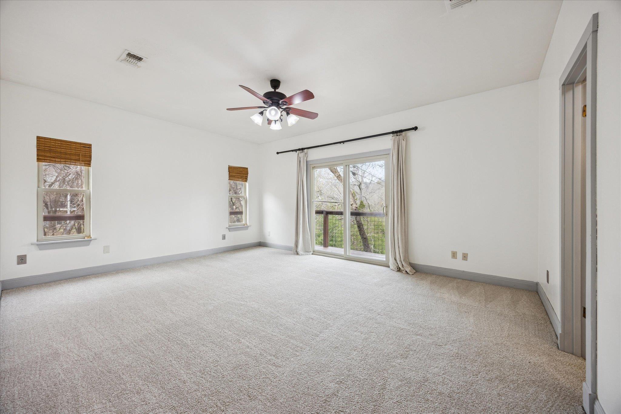 13918 Hummingbird LN