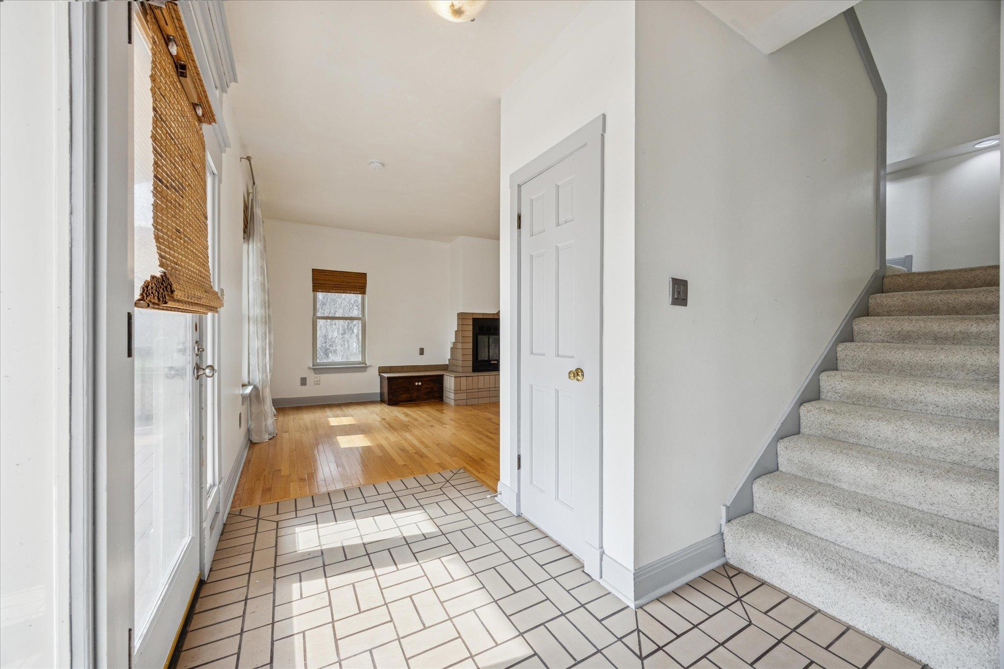 13918 Hummingbird LN