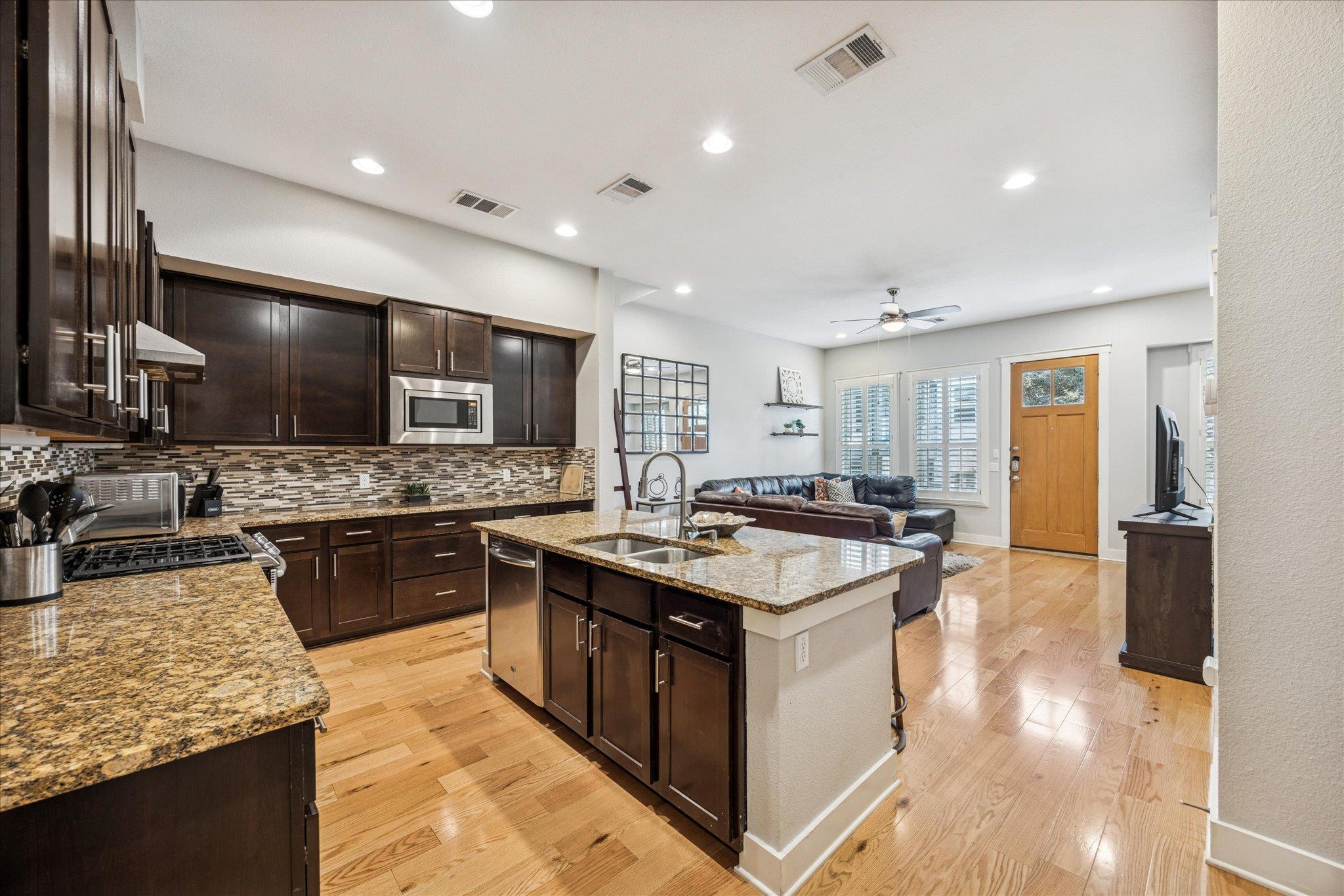 2520 Bluebonnet LN # 45