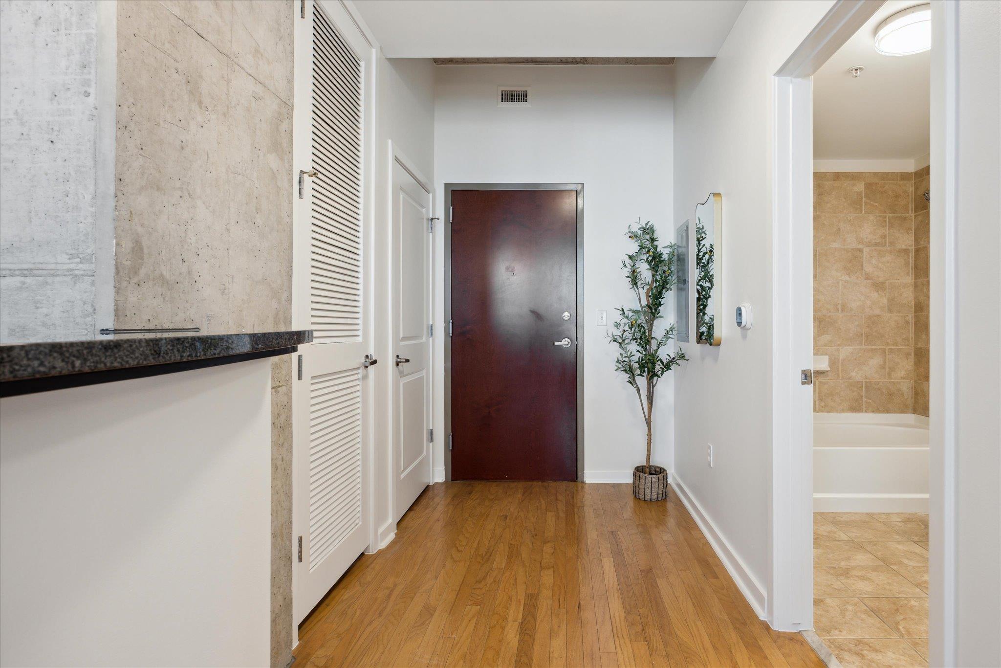 360 Nueces ST # 2506