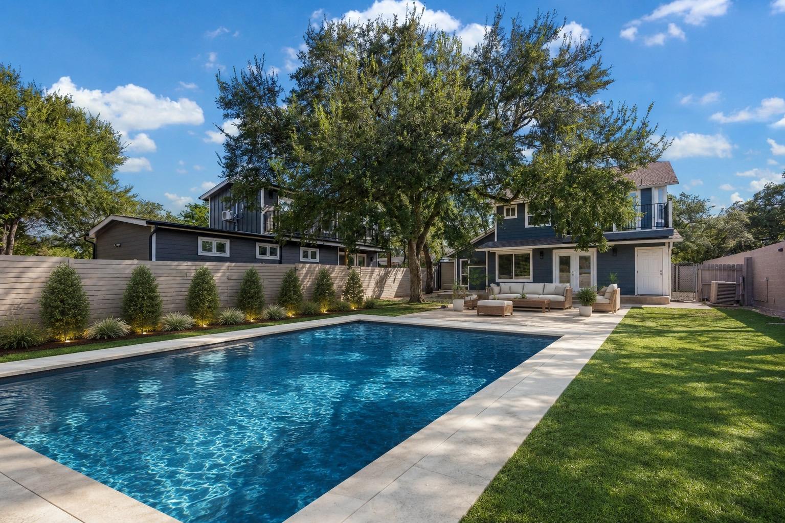 7905 & 7907 Tiffany DR