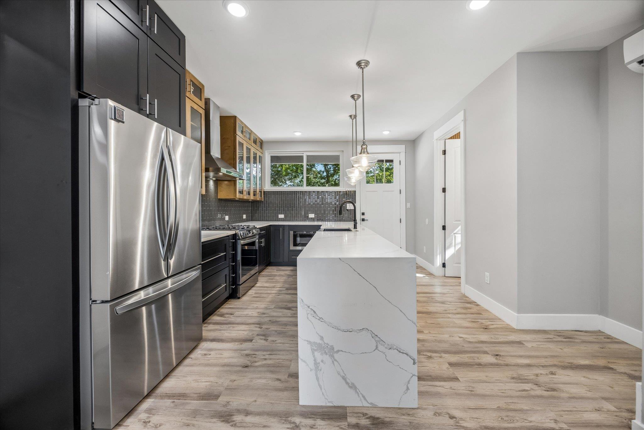 7905 & 7907 Tiffany DR