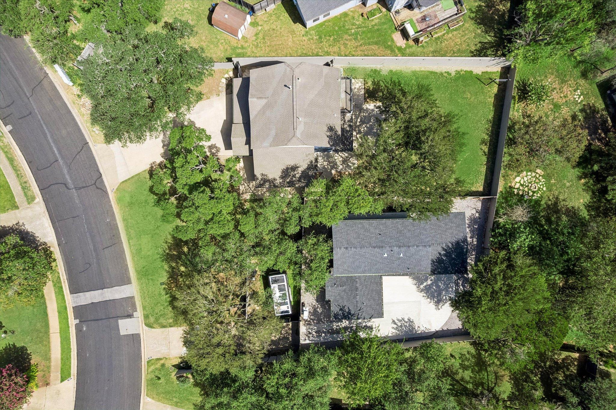 7905 & 7907 Tiffany DR