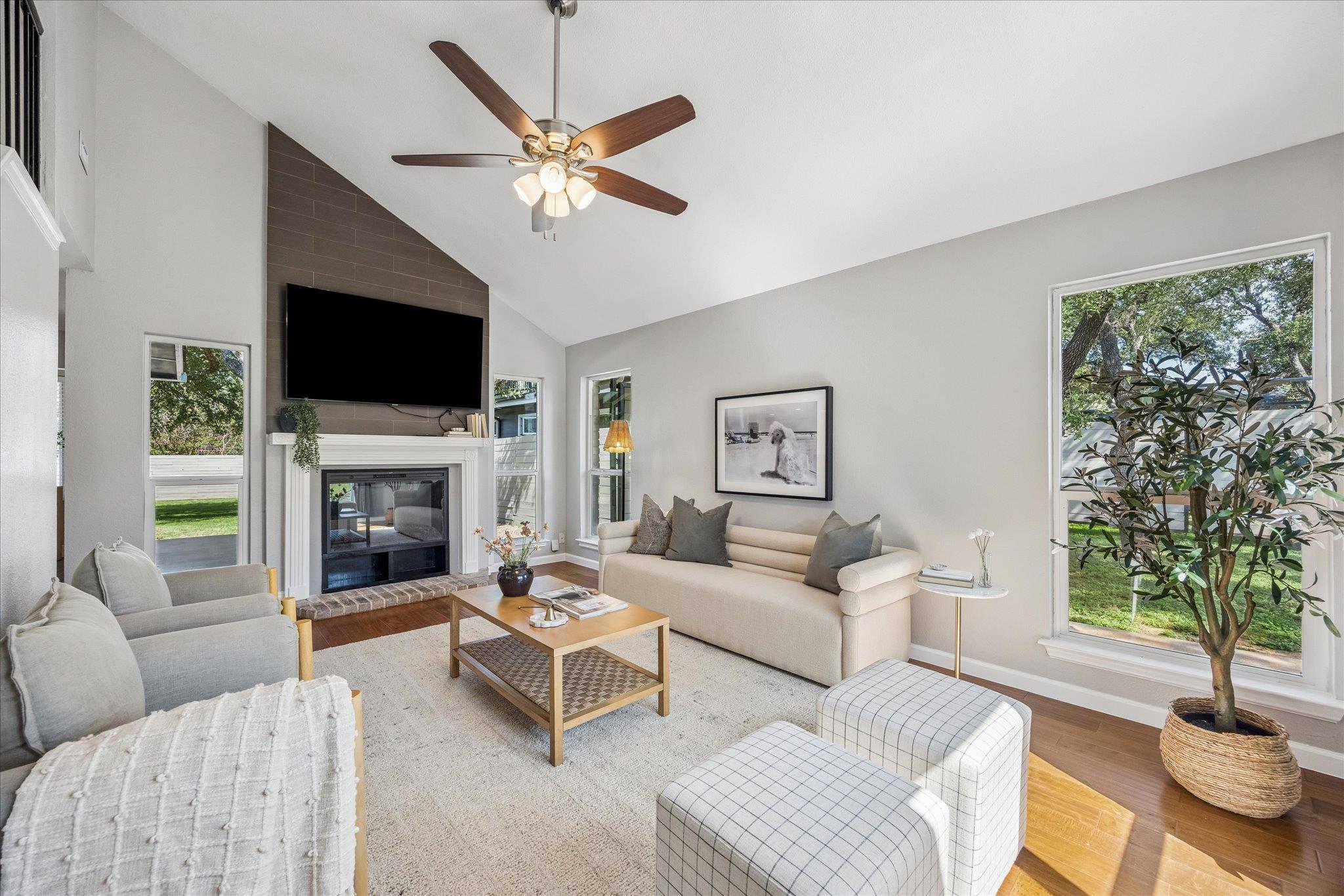 7905 & 7907 Tiffany DR