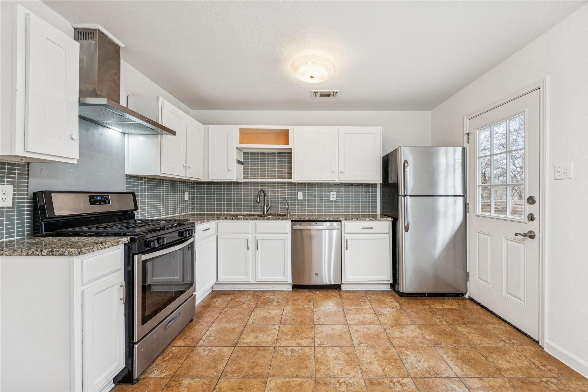 4713 Little Hill CIR