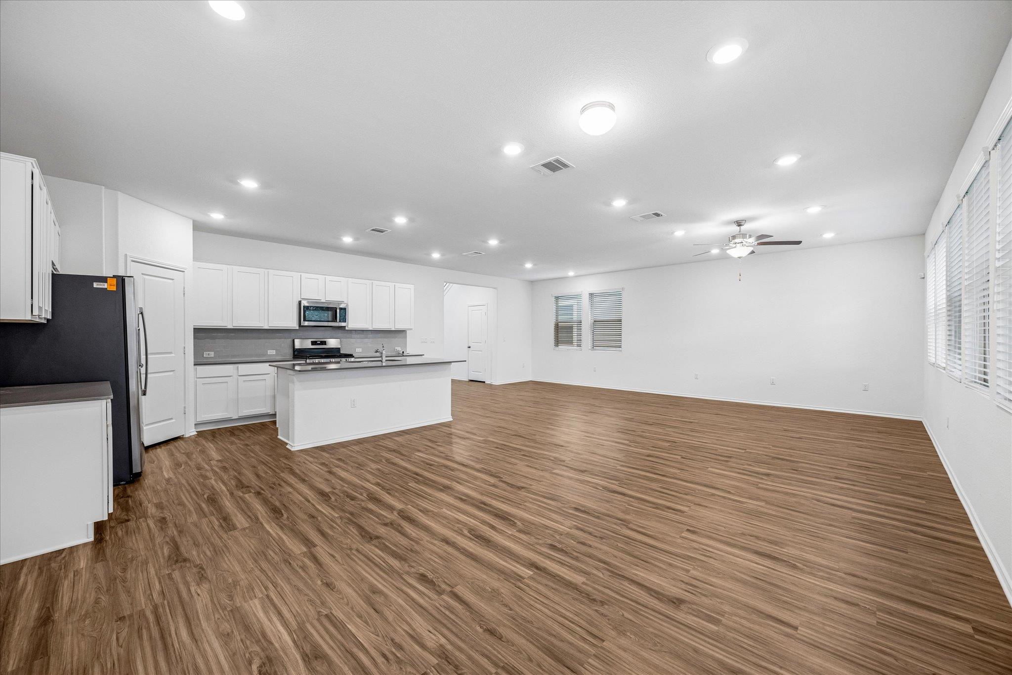 10303 Buster DR