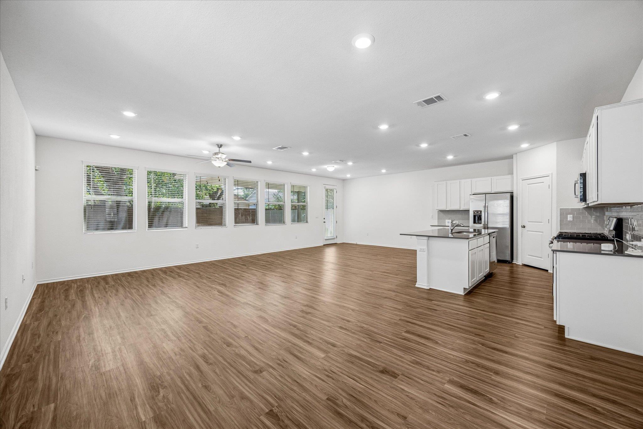 10303 Buster DR