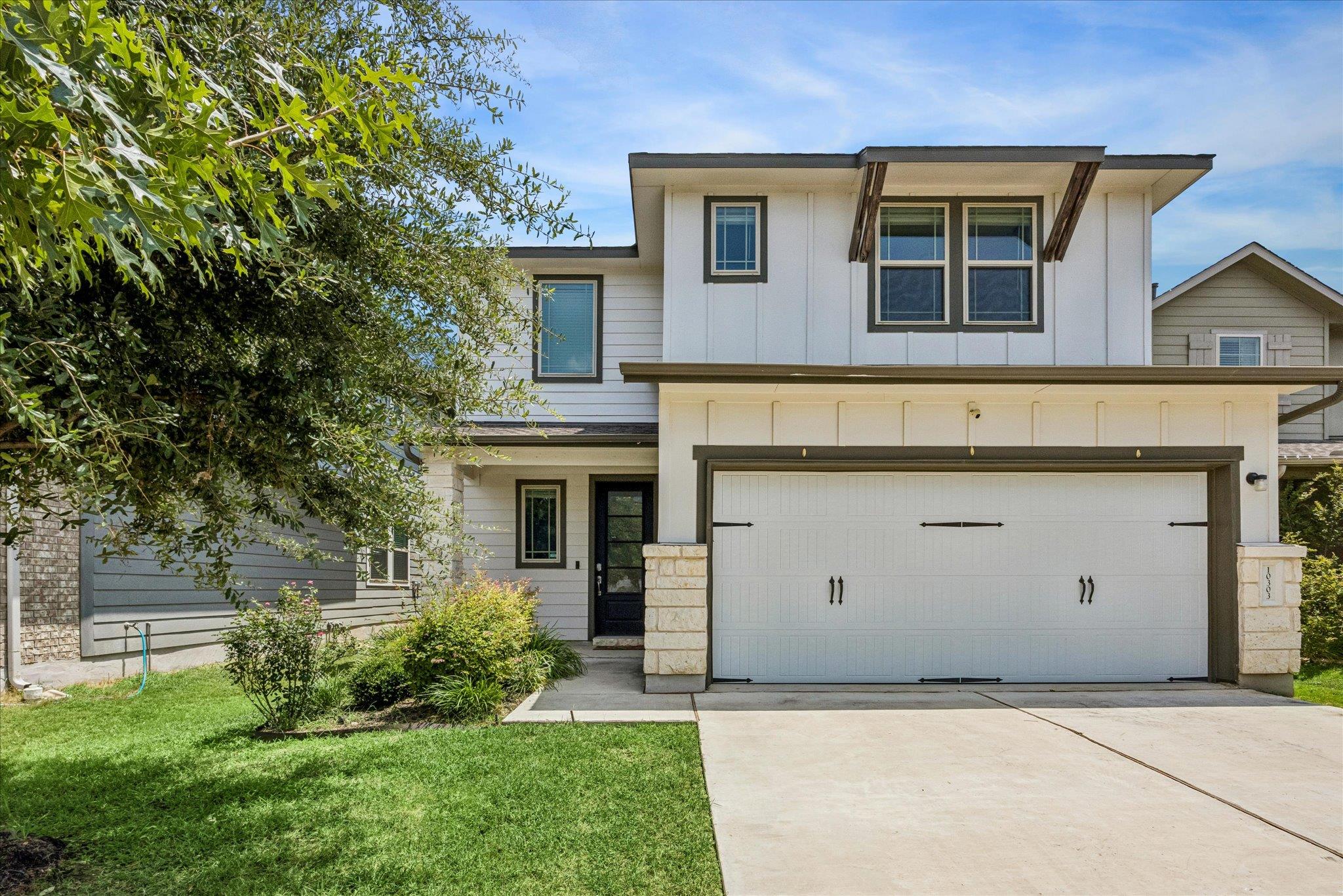 10303 Buster DR