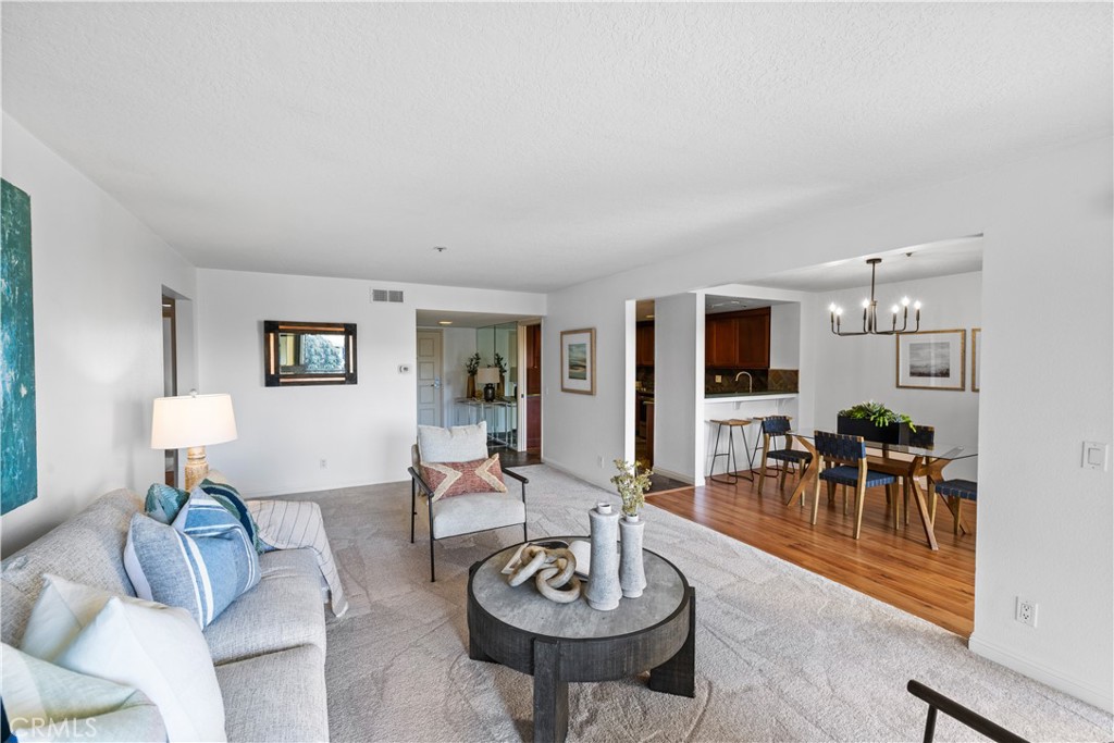 240 Nice Lane 208