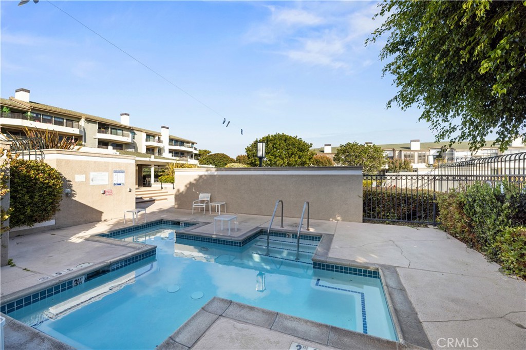 240 Nice Lane 208