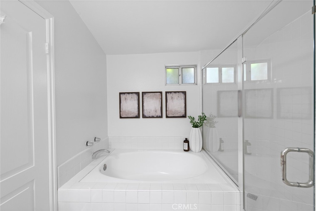 2101 E 15th Street 13