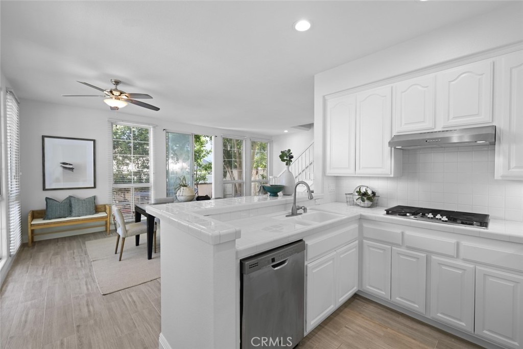 2101 E 15th Street 13