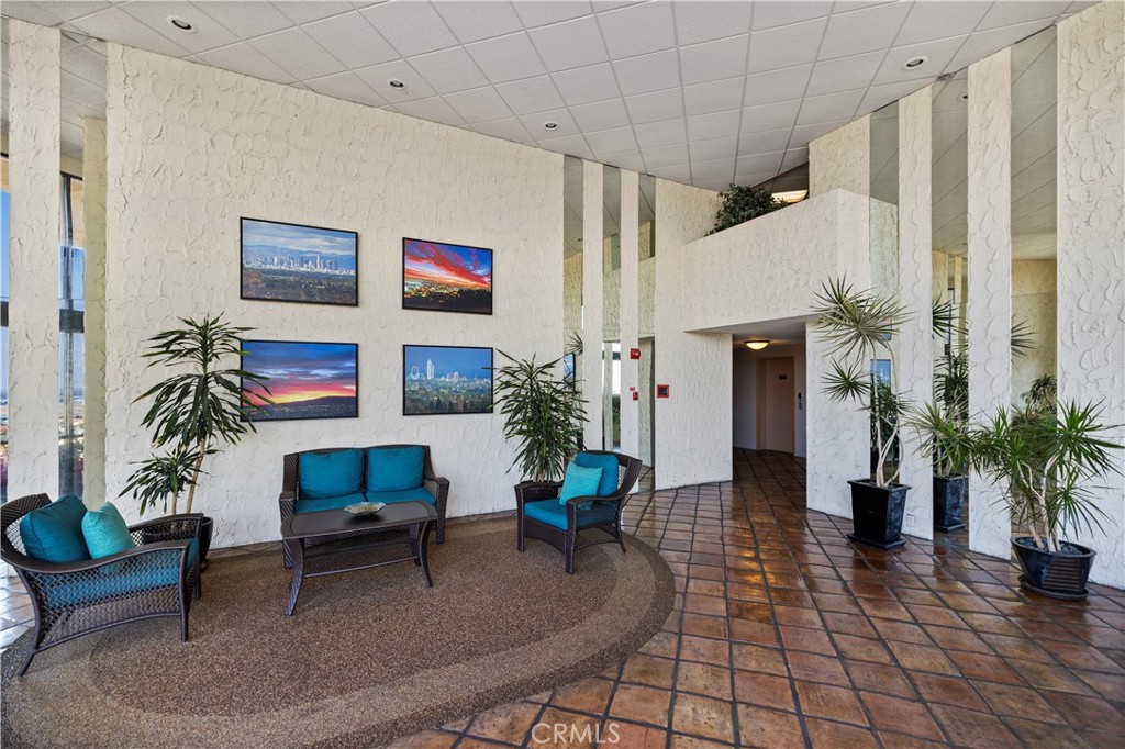 2700 E Panorama Drive 208