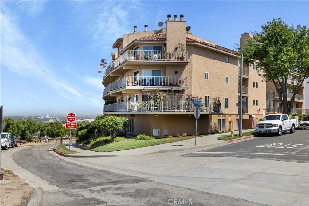 2700 E Panorama Drive 208