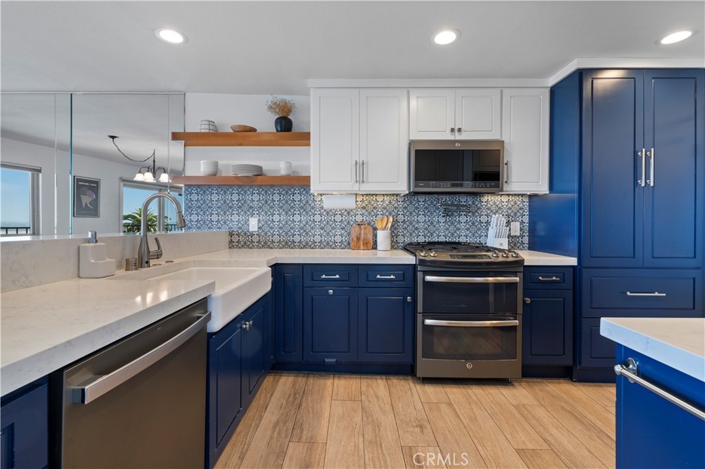 2700 E Panorama Drive 208