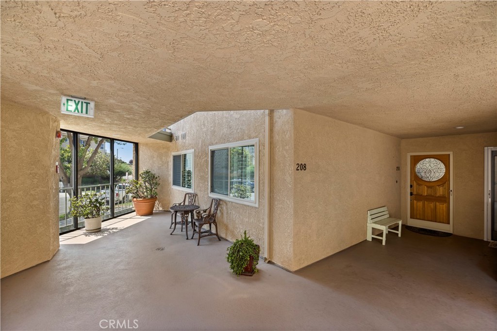 2700 E Panorama Drive 208