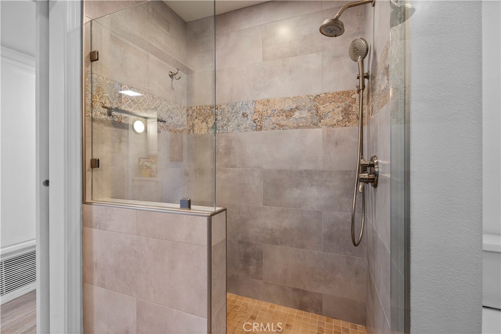2700 E Panorama Drive 208