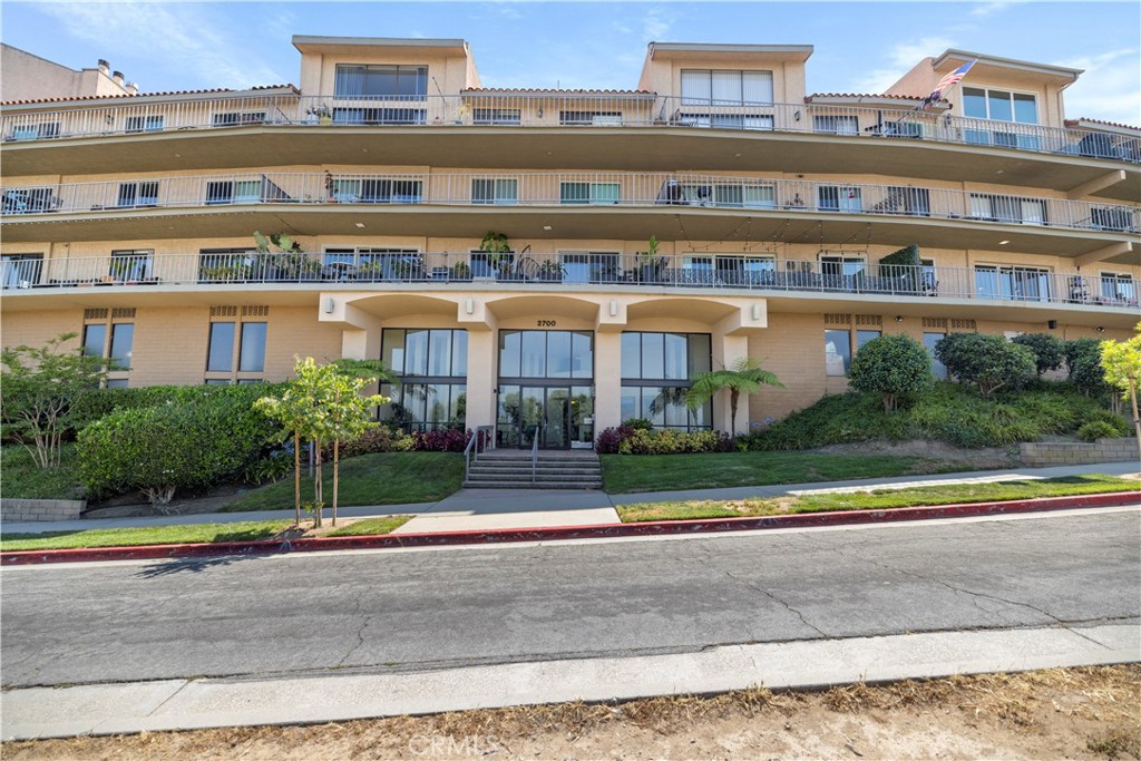 2700 E Panorama Drive 208