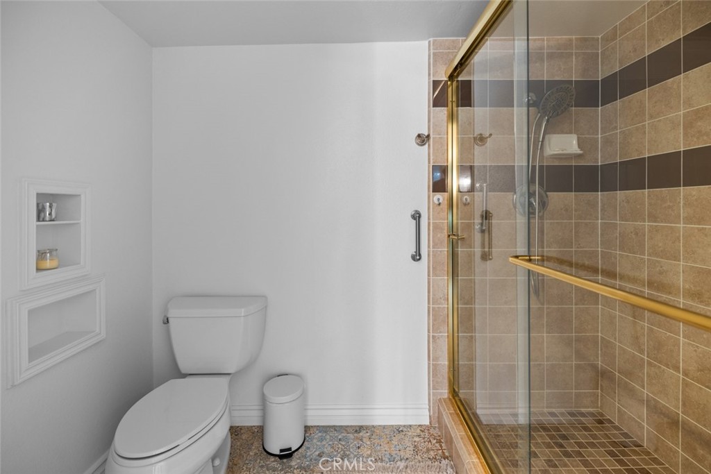2700 E Panorama Drive 208