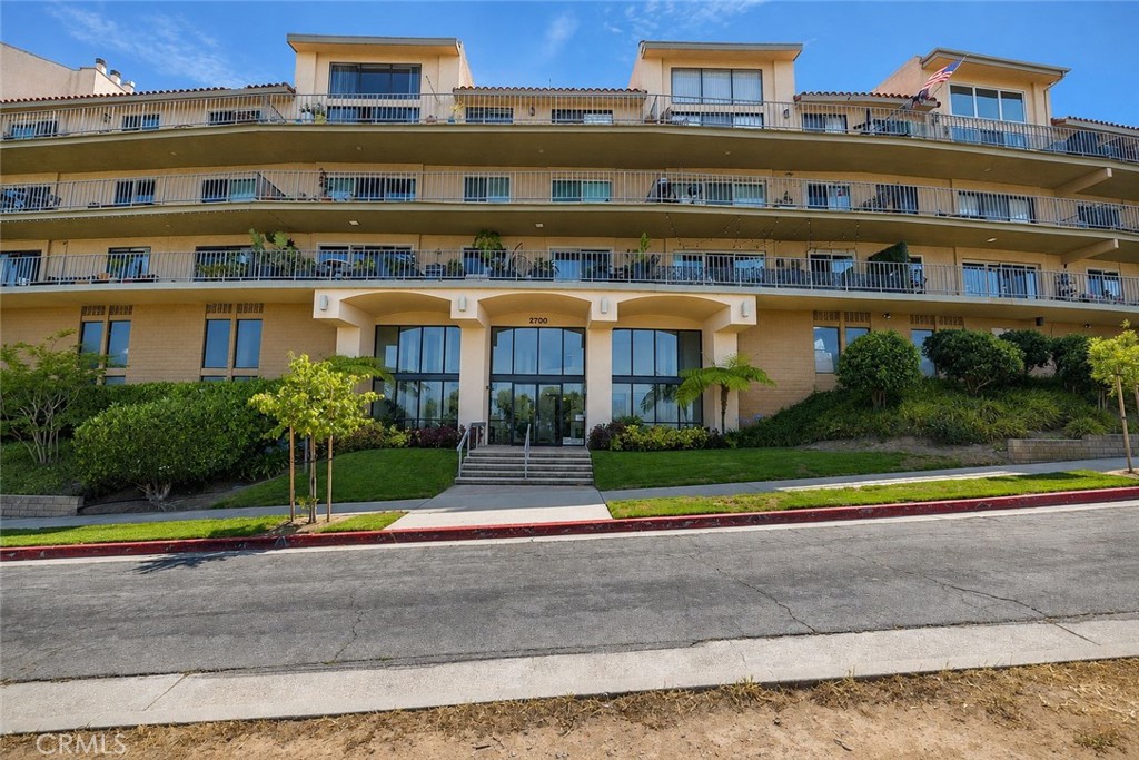 2700 E Panorama Drive 208