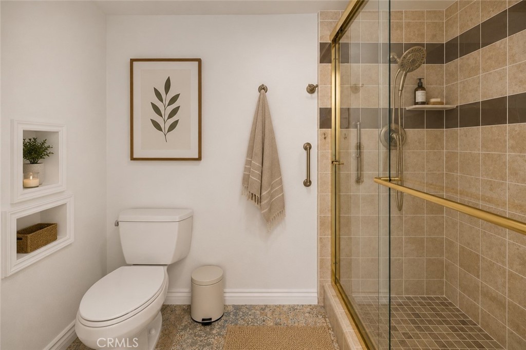 2700 E Panorama Drive 208