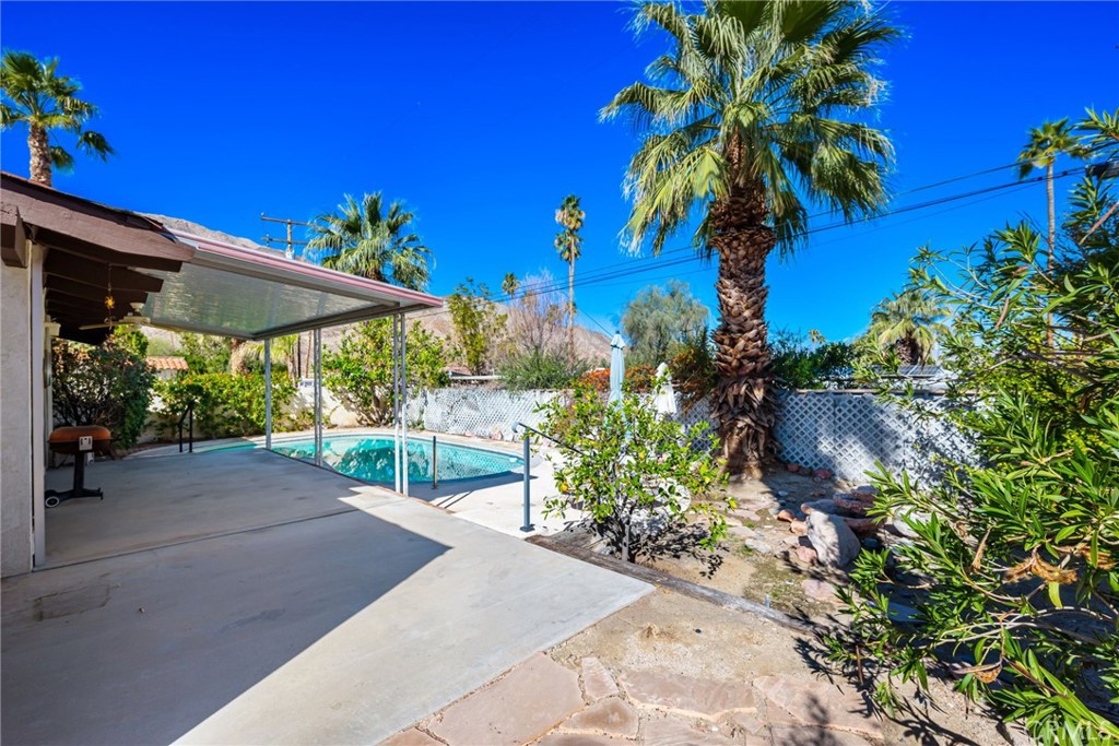 72640 Hedgehog Street