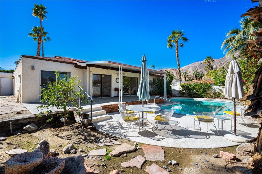 72640 Hedgehog Street