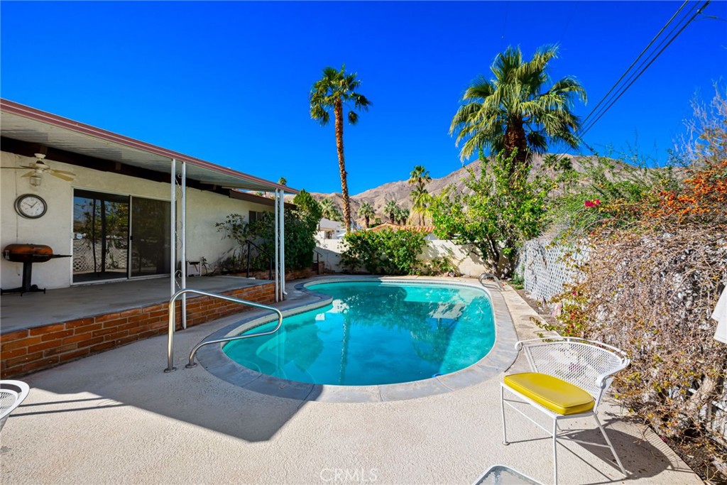 72640 Hedgehog Street