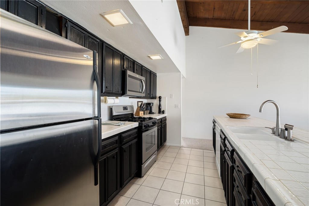 72640 Hedgehog Street