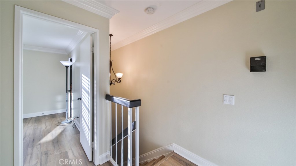 1013 W Linden Street 5