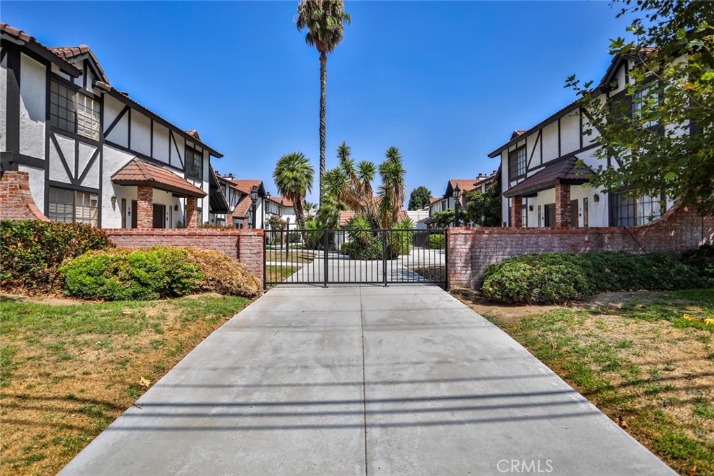 1013 W Linden Street 5