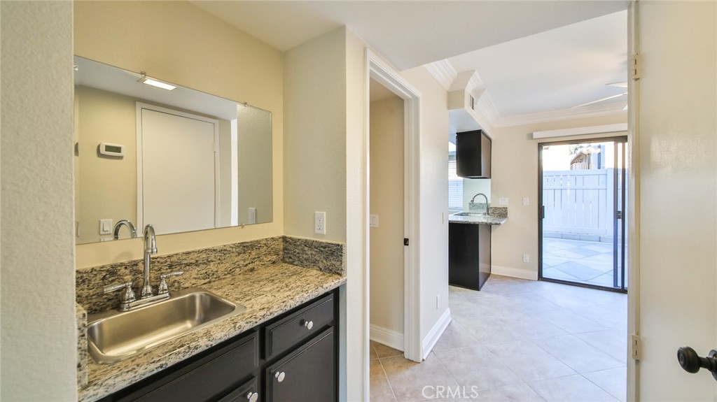 1013 W Linden Street 5