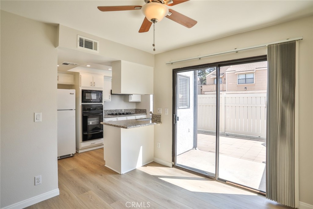 1013 W Linden Street 25