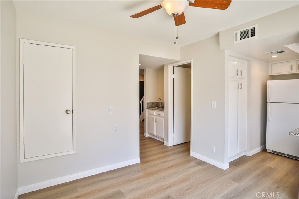 1013 W Linden Street 25