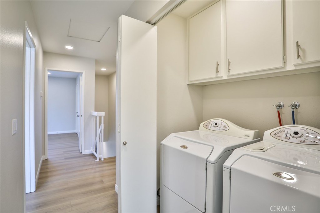 1013 W Linden Street 25