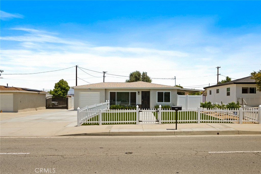 231 N Lincoln Avenue