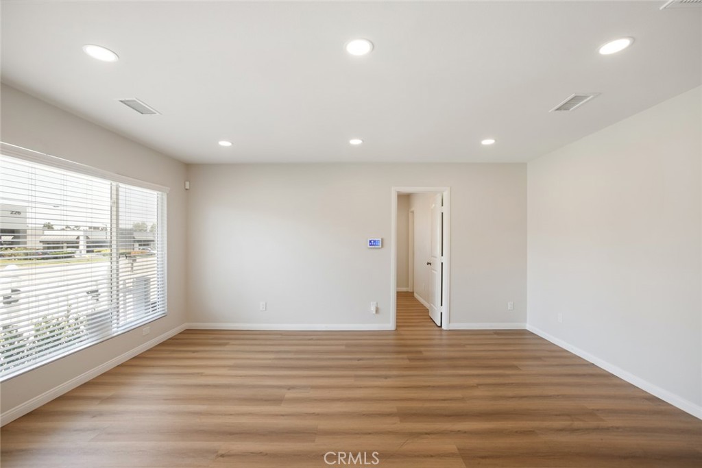 231 N Lincoln Avenue