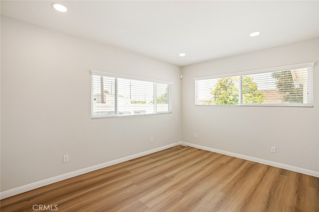 231 N Lincoln Avenue