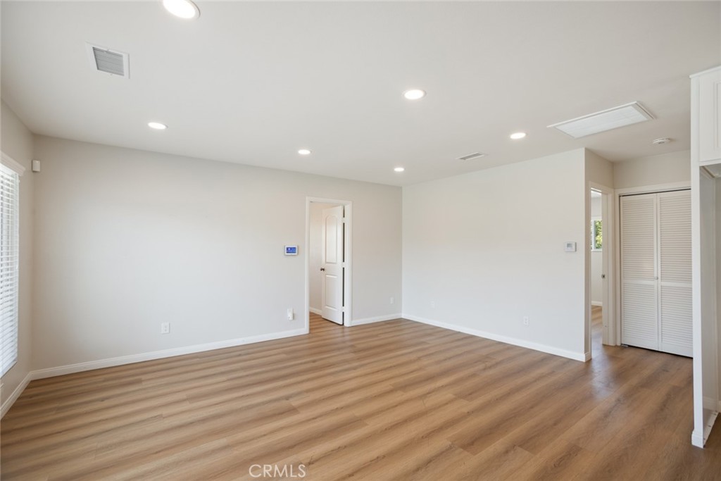 231 N Lincoln Avenue