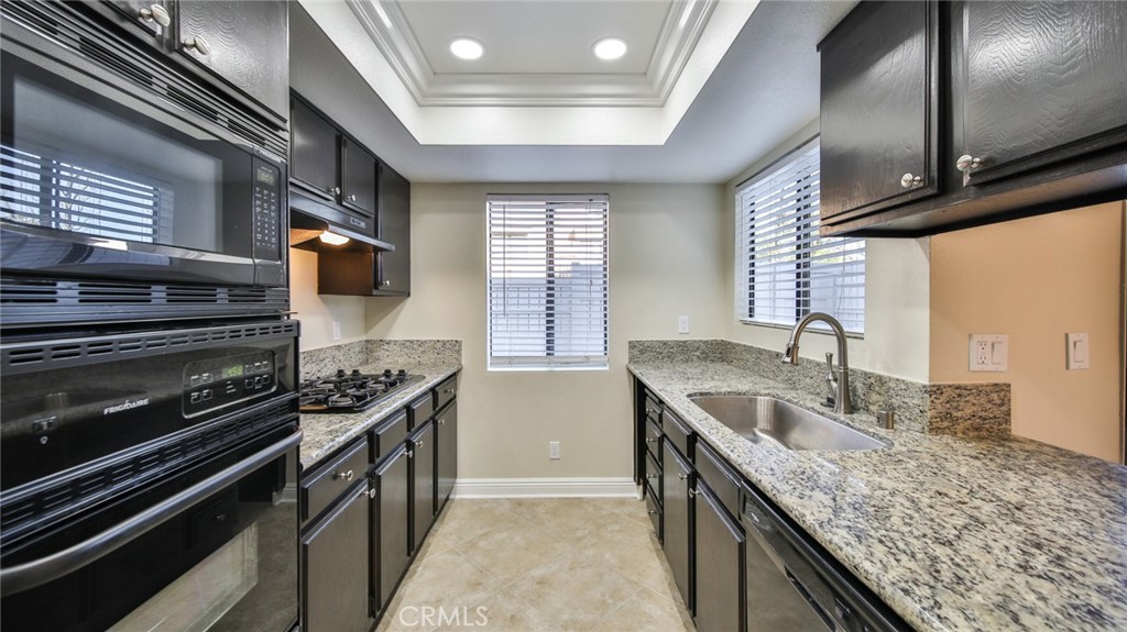 1013 W Linden Street 5