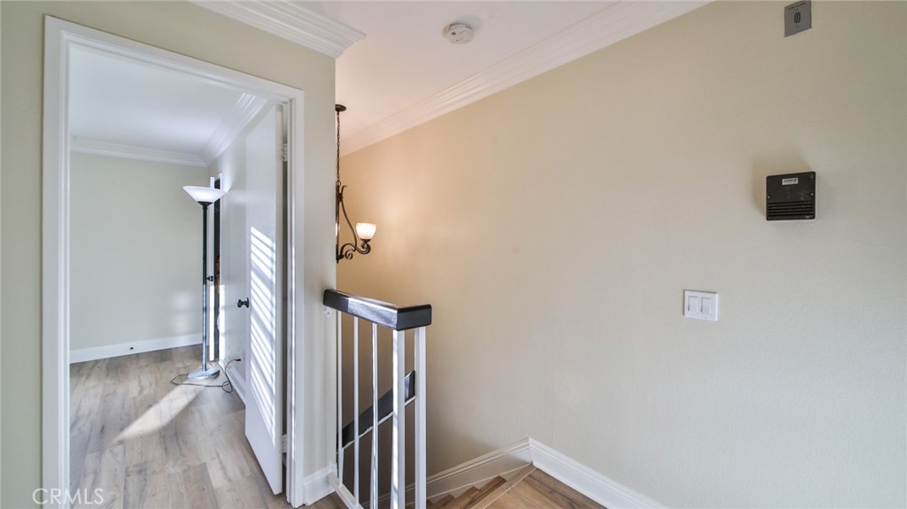 1013 W Linden Street 5