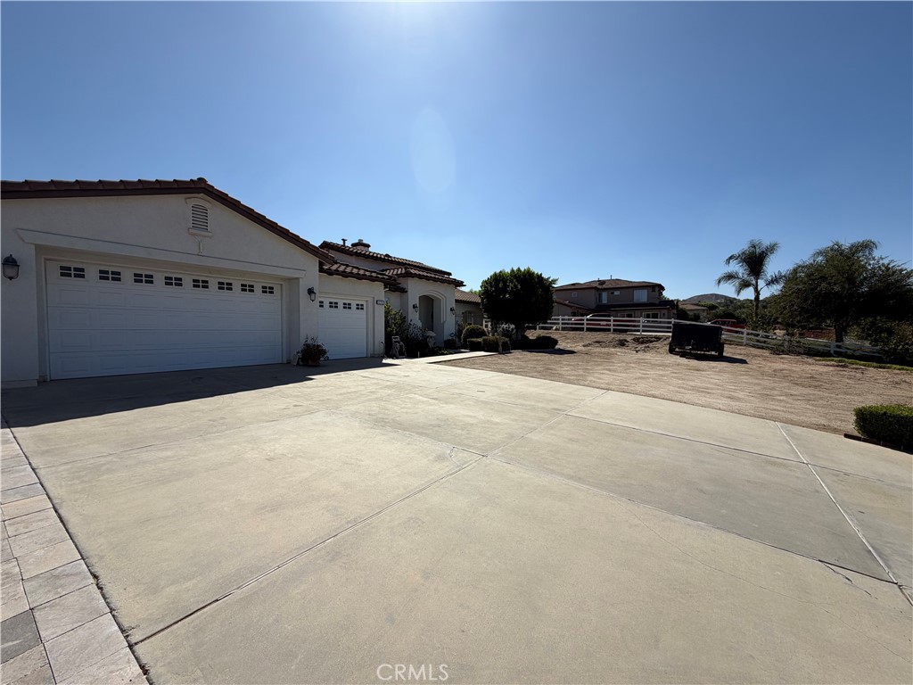 18268 Hollowtree Lane