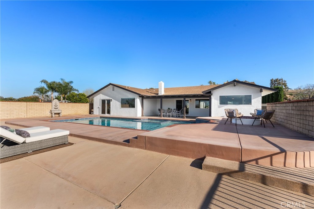 2257 Alhambra Street